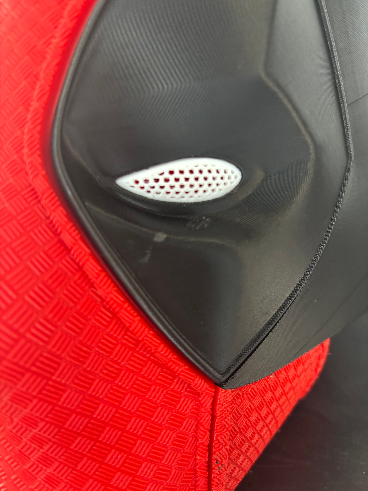 Deadpool and Wolverine  - 6-Piece Magnetic Hero Mask Display