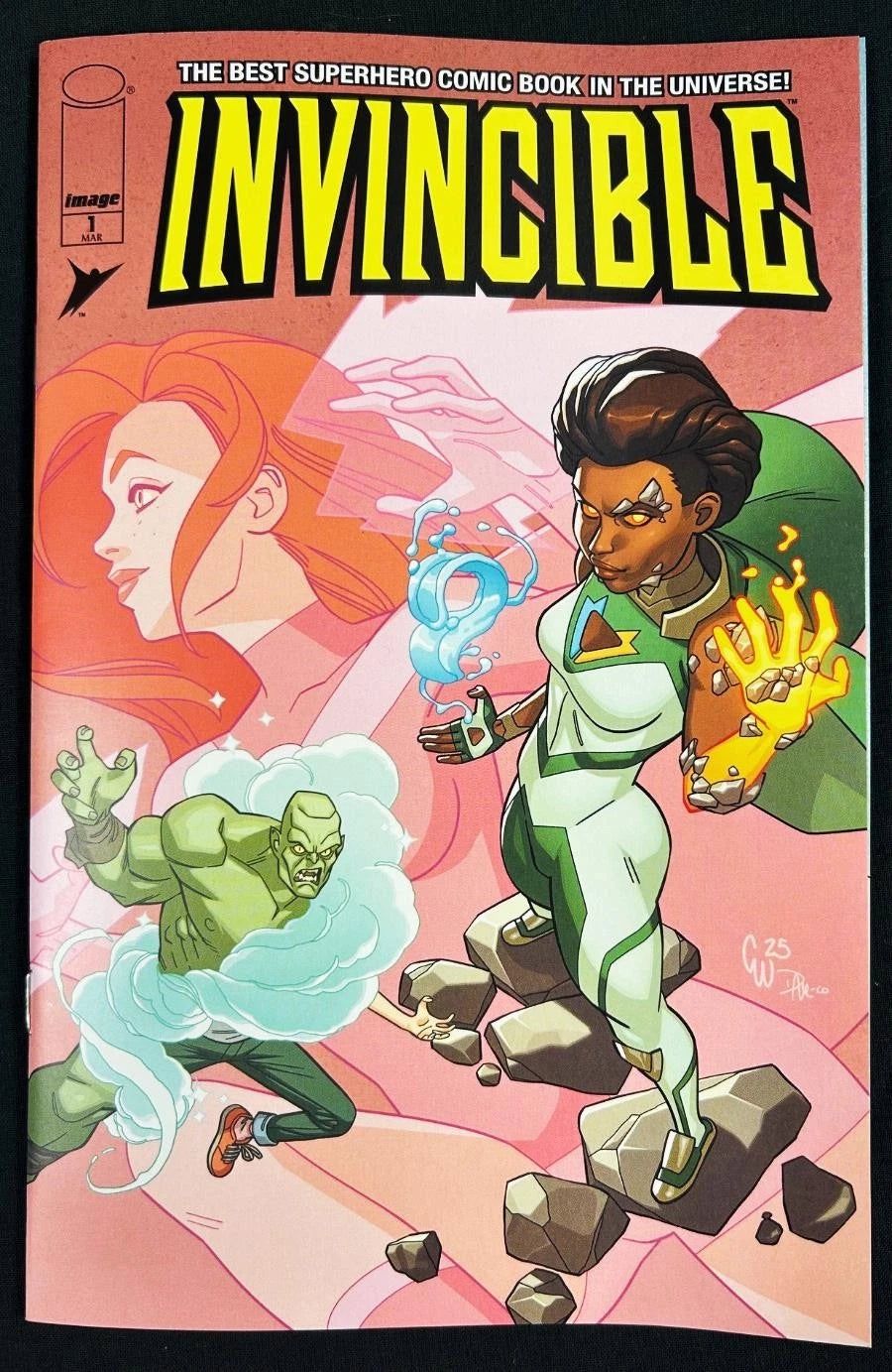 INVINCIBLE VS PS5 COLLECTORS EDITION BUNDLE WITH EXCLUSIVE COMIC BOOK